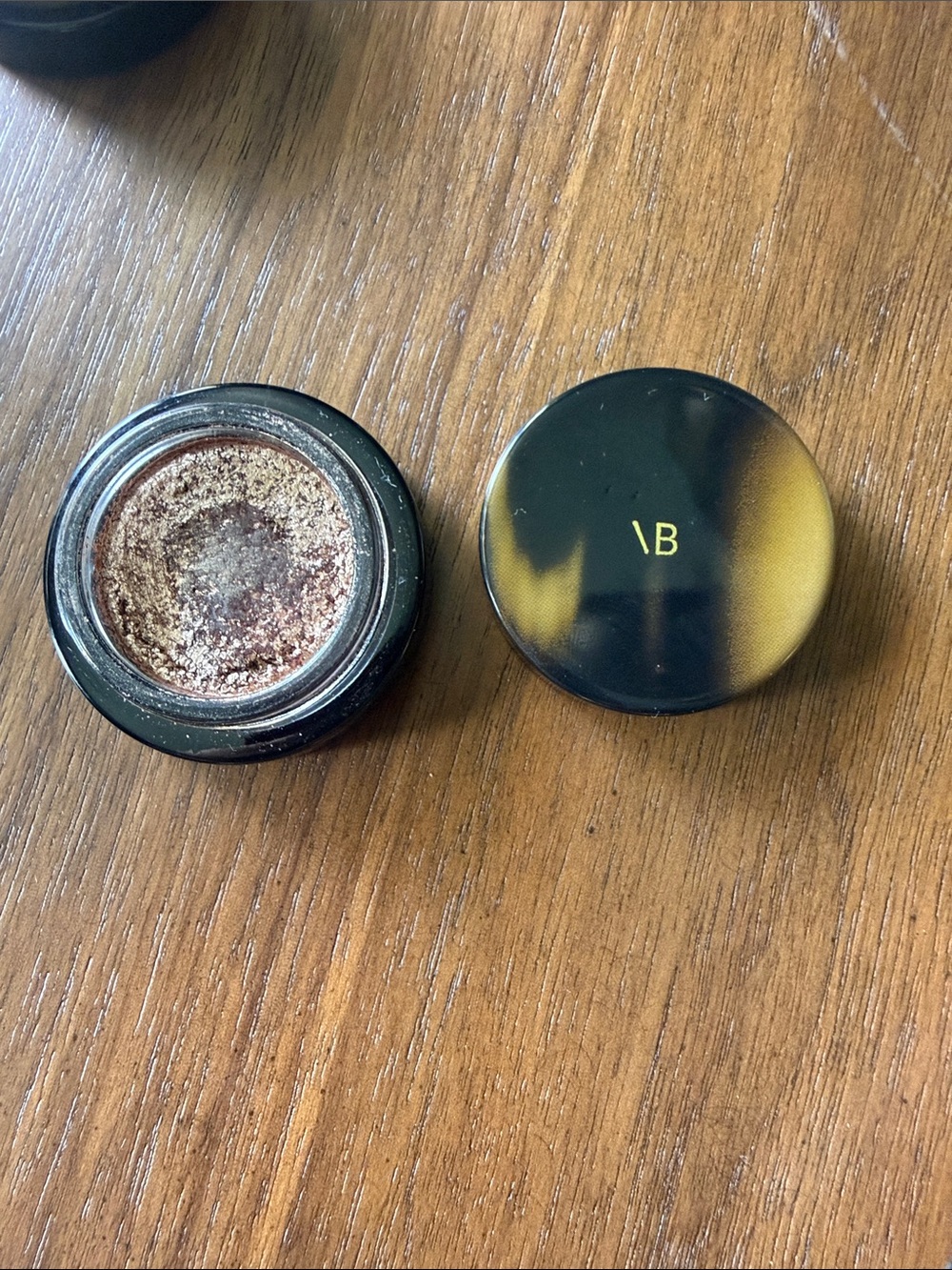 Victoria Beckham Cream Eyeshadow - Gold Bronze